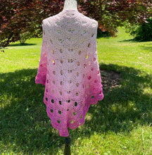 Load image into Gallery viewer, Pink Ombré Virus Stitch Shawl
